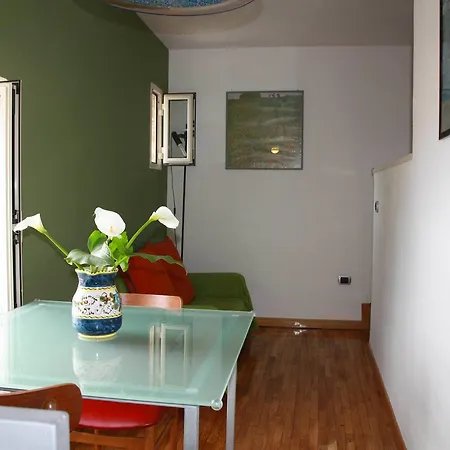 Trieste&trento Apartamento Nápoles